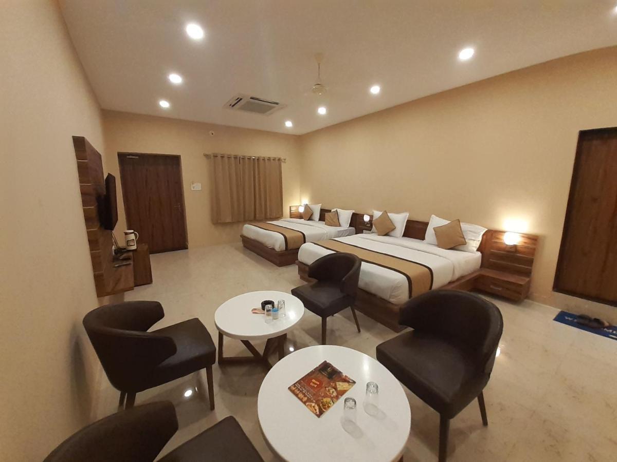 Hotel Bharat Kota  Exterior photo