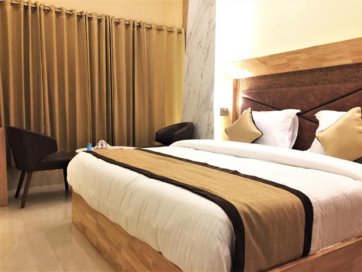 Hotel Bharat Kota  Exterior photo